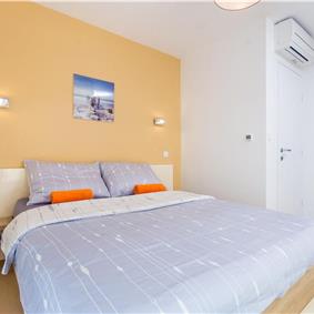 3 Bedroom Krk Island Villa with Heated Pool, Sea View Roof Terrace, Sleeps 6 – 8